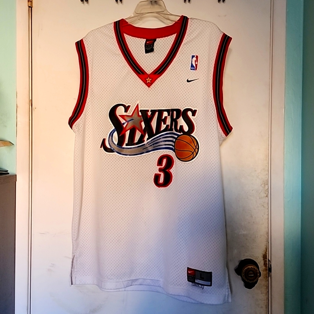 Philadelphia 76er's Allen Iverson Jersey
